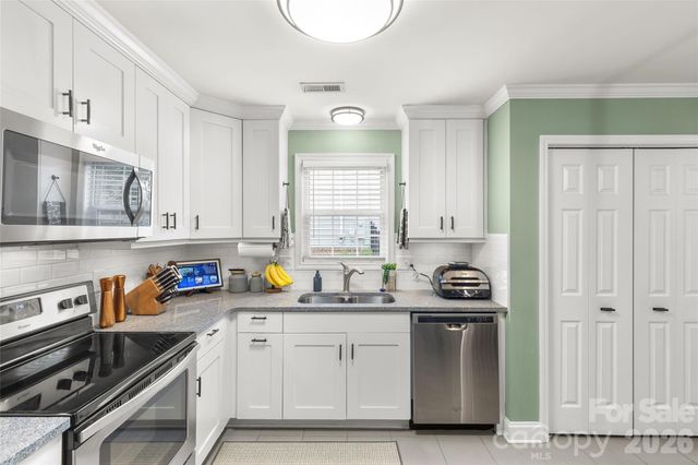 100 Centerview Street, Belmont, NC 28012