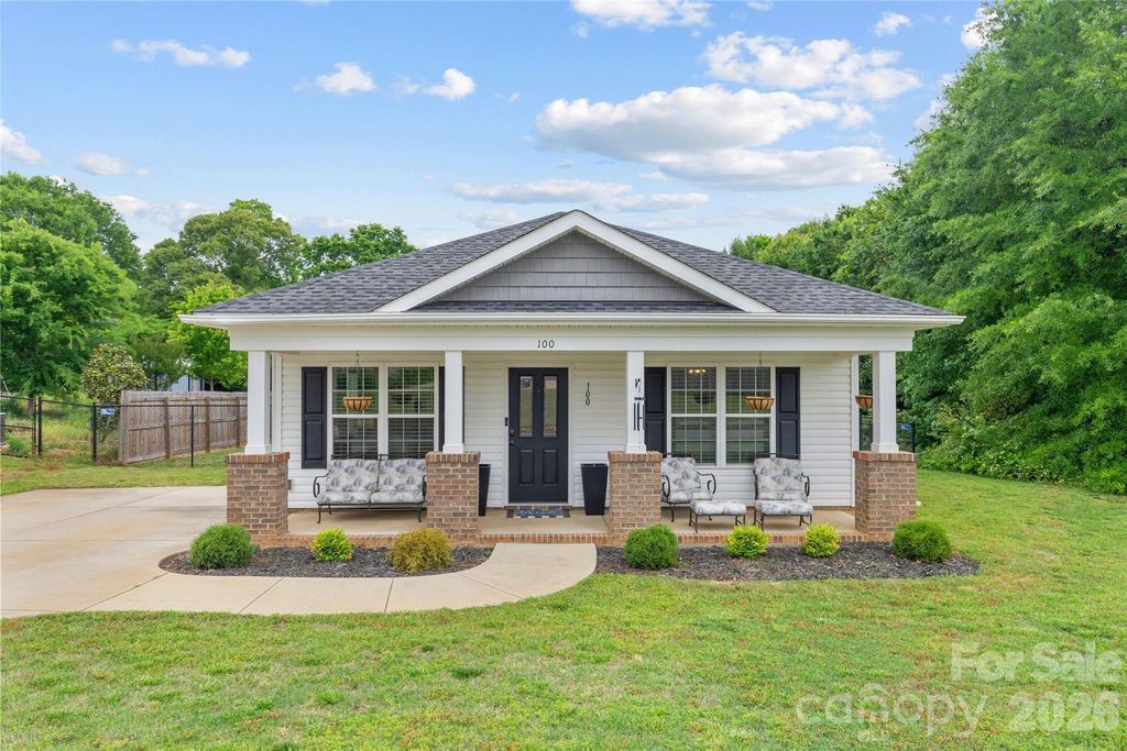 100 Centerview Street, Belmont, NC 28012