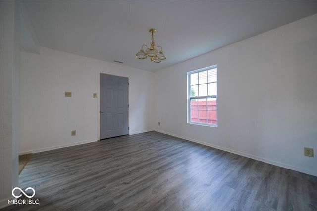 2931 sentiment Lane, Greenwood, IN 46143