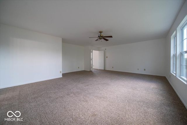 2931 sentiment Lane, Greenwood, IN 46143