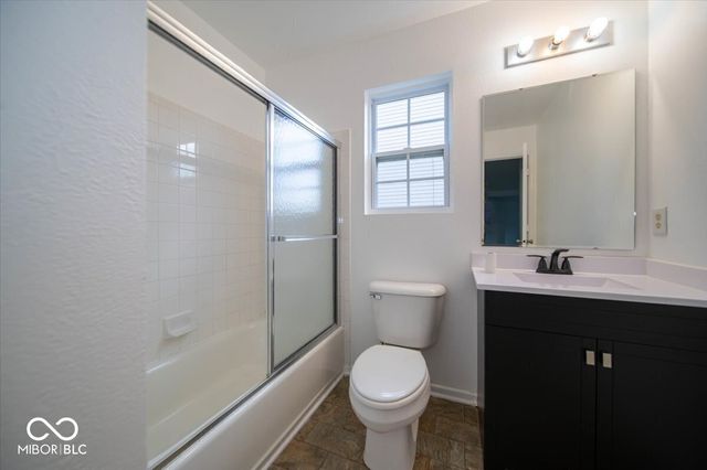 2931 sentiment Lane, Greenwood, IN 46143