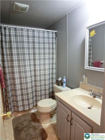 8853 Max Way, Upper Macungie Twp, PA 18031