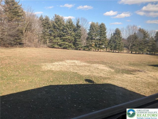 8853 Max Way, Upper Macungie Twp, PA 18031