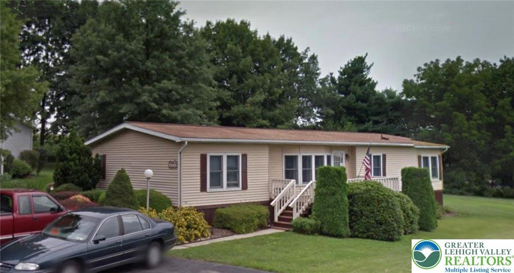 8853 Max Way, Upper Macungie Twp, PA 18031