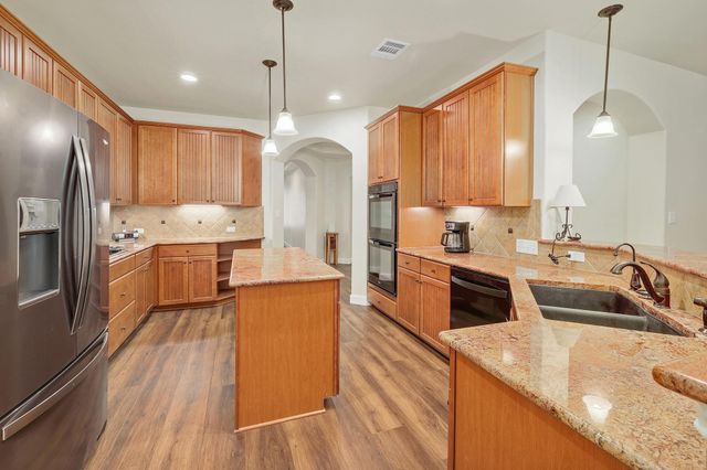 212 Monahans DR, Georgetown, TX 78628