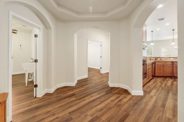 212 Monahans DR, Georgetown, TX 78628