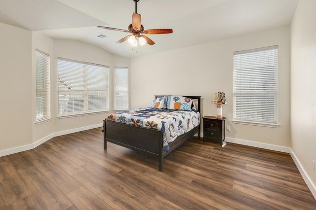 212 Monahans DR, Georgetown, TX 78628