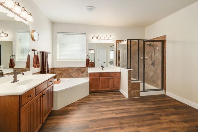 212 Monahans DR, Georgetown, TX 78628