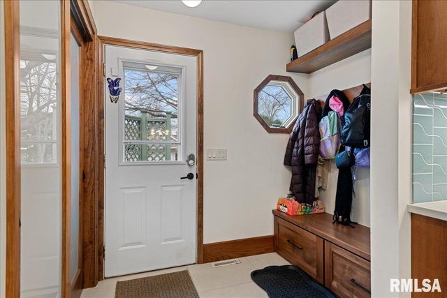 817 S PARK Avenue, Springfield, IL 62704