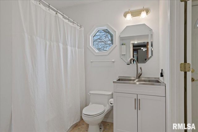 817 S PARK Avenue, Springfield, IL 62704