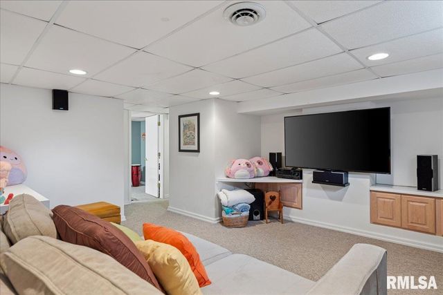 817 S PARK Avenue, Springfield, IL 62704