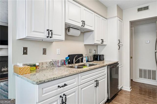 1212 Glenleaf Drive, Peachtree Corners, GA 30092
