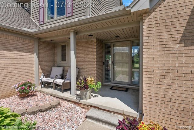 3151 Goldenrod Drive, Rochester Hills, MI 48307