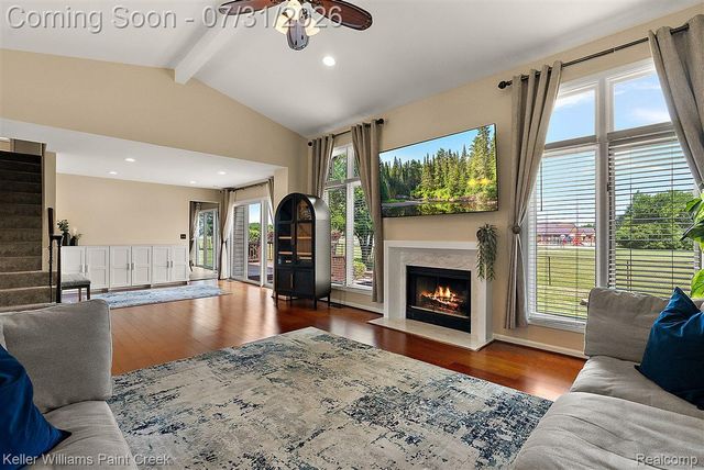 3151 Goldenrod Drive, Rochester Hills, MI 48307