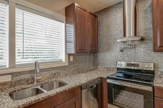 3625 E MOHAWK AVENUE, Tampa, FL 33610