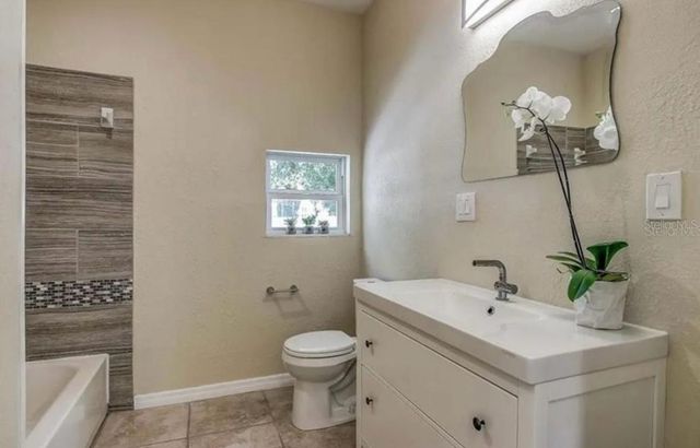 3625 E MOHAWK AVENUE, Tampa, FL 33610