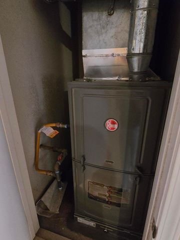 644 Bataan Drive SW, Albuquerque, NM 87121