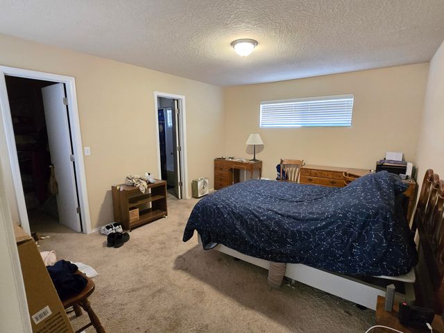 644 Bataan Drive SW, Albuquerque, NM 87121