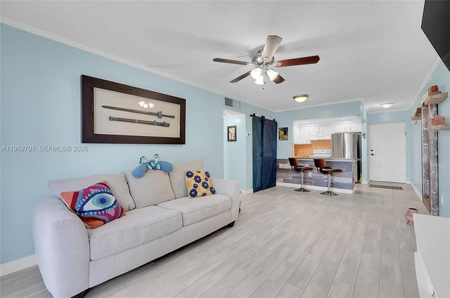 1681 NW 70th Ave 418, Plantation, FL 33313