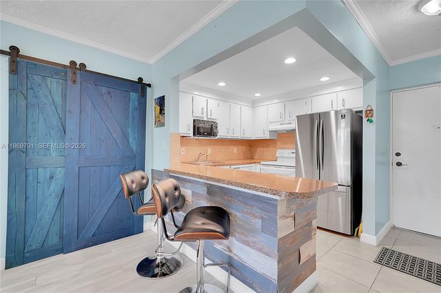 1681 NW 70th Ave 418, Plantation, FL 33313