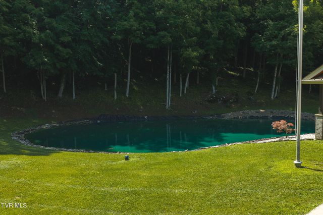 167 Tailwater Road, Bluff City, TN 37618