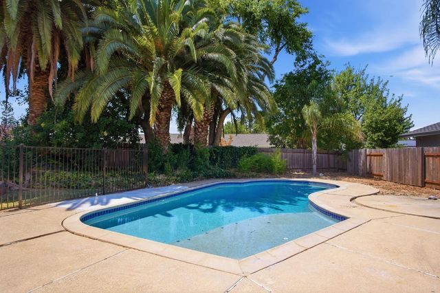 8723 Cabra Ct, Elk Grove, CA 95624