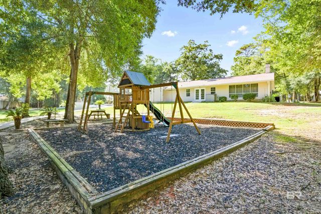 63 Buena Vista Drive, Lillian, AL 36549