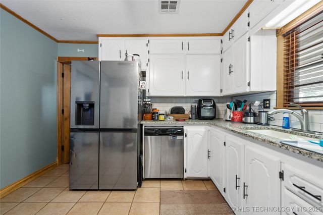 808 Carter Street SE, Ardmore, OK 73401