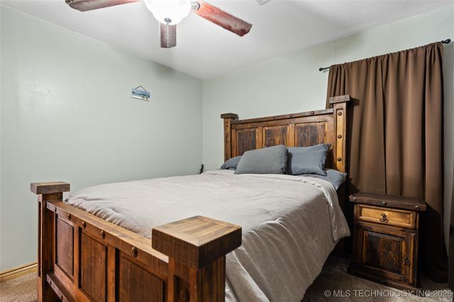 808 Carter Street SE, Ardmore, OK 73401