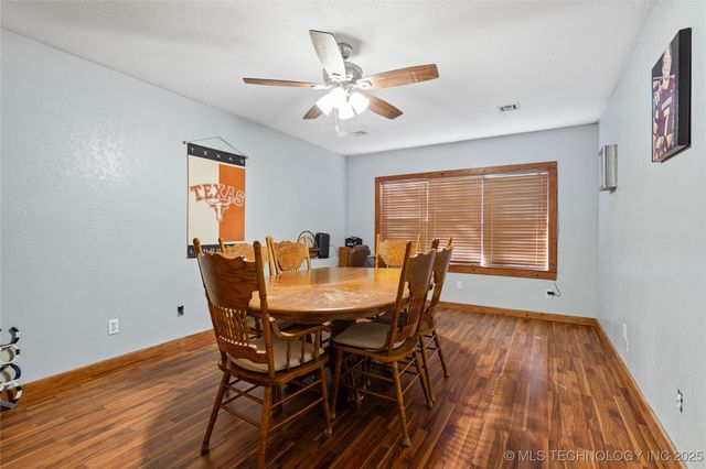 808 Carter Street SE, Ardmore, OK 73401