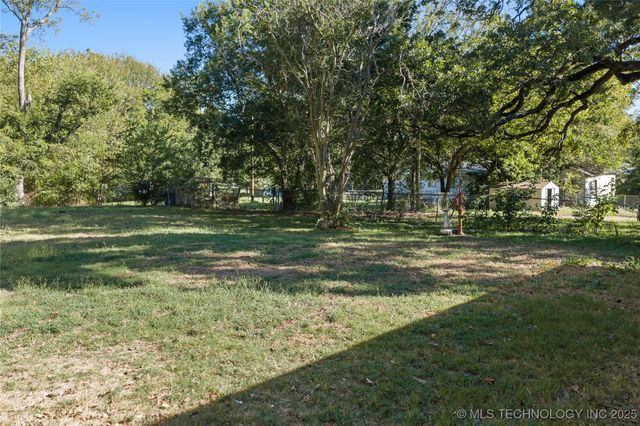 808 Carter Street SE, Ardmore, OK 73401