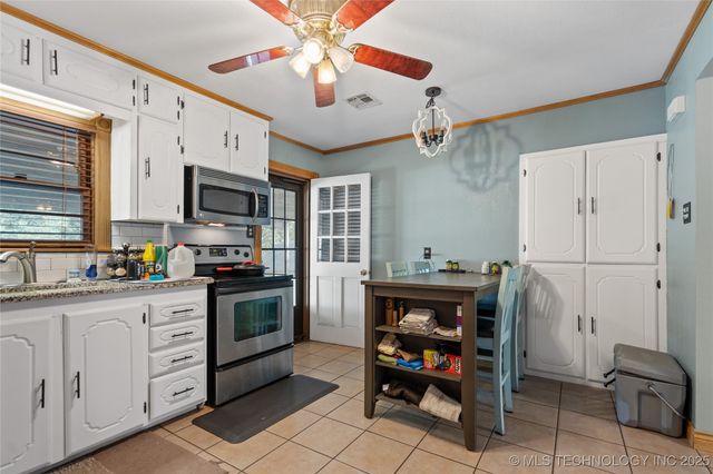 808 Carter Street SE, Ardmore, OK 73401