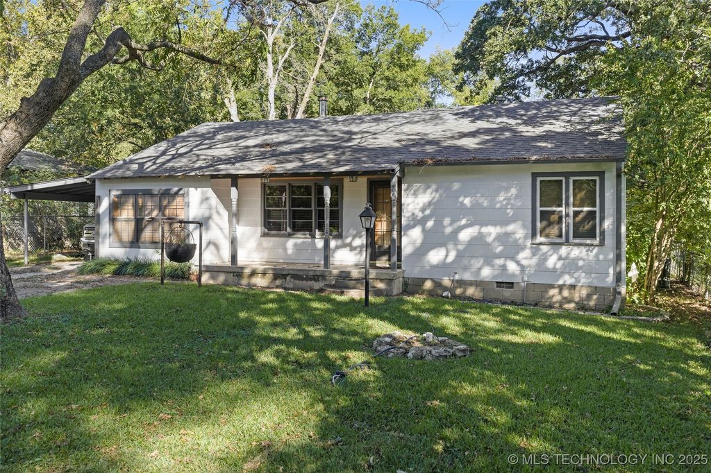 808 Carter Street SE, Ardmore, OK 73401