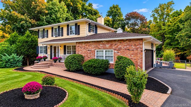 476 Hilltop Road, Yorktown Heights, NY 10598