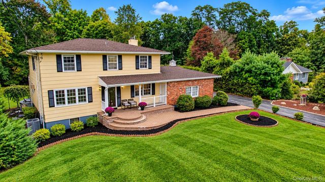 476 Hilltop Road, Yorktown Heights, NY 10598