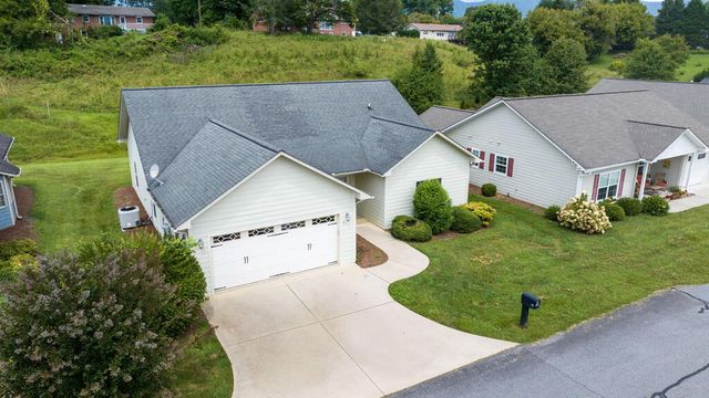 53 Riverwalk Circle, Hayesville, NC 28906
