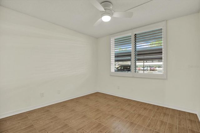 4715 BAY STREET NE 126, St Petersburg, FL 33703