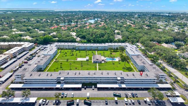 4715 BAY STREET NE 126, St Petersburg, FL 33703