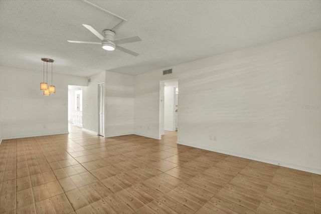 4715 BAY STREET NE 126, St Petersburg, FL 33703