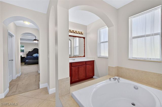 2212 Vardin PL, Naples, FL 34120