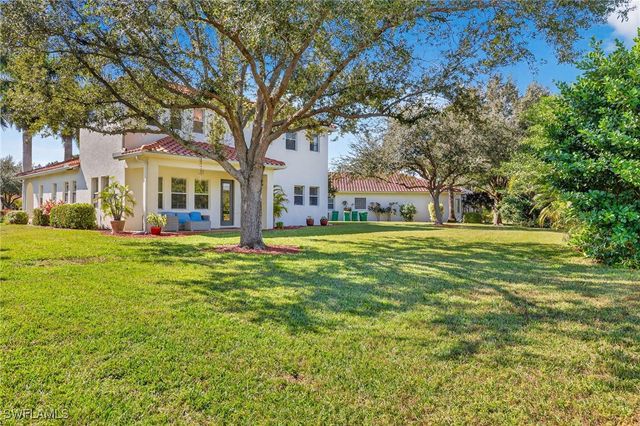 2212 Vardin PL, Naples, FL 34120