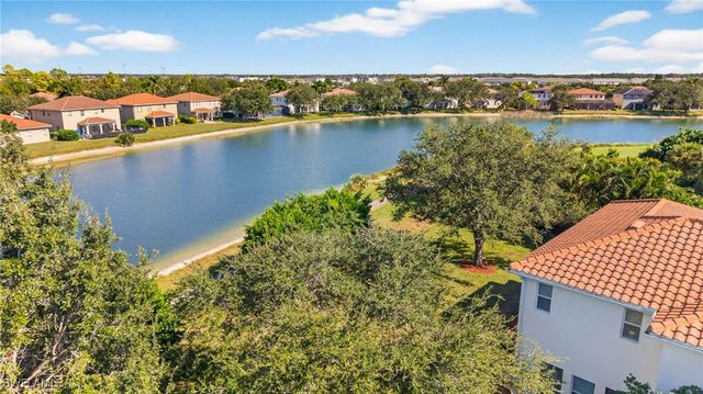 2212 Vardin PL, Naples, FL 34120