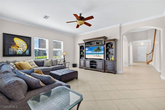 2212 Vardin PL, Naples, FL 34120