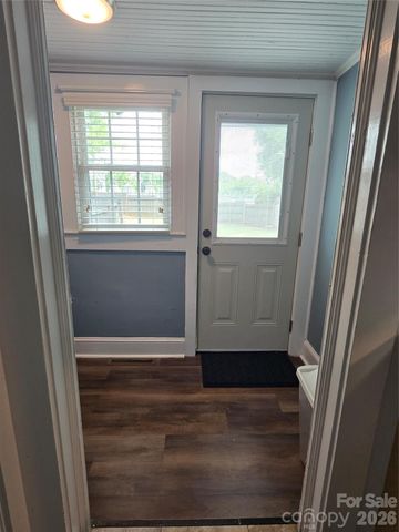 214 E 10th Street, Kannapolis, NC 28083