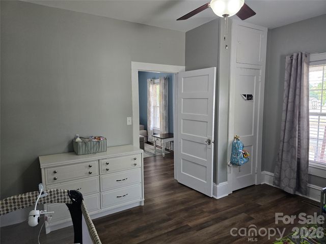 214 E 10th Street, Kannapolis, NC 28083