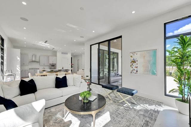 16702 Mosaic Place, Delray Beach, FL 33446