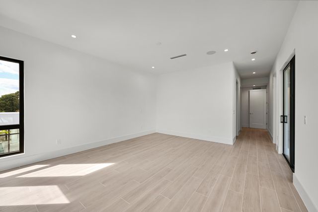 16702 Mosaic Place, Delray Beach, FL 33446