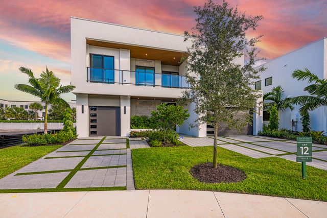 16702 Mosaic Place, Delray Beach, FL 33446