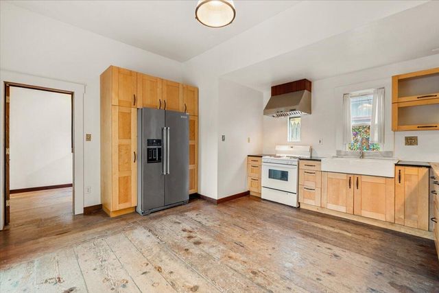 3324 Lowell Street, Eureka, CA 95501