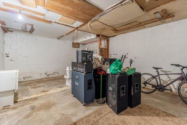 3324 Lowell Street, Eureka, CA 95501